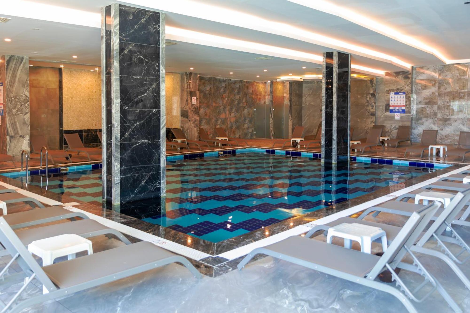 Crystal Centro Resort - Ultimate All Inclusive Αττάλεια Εξωτερικό φωτογραφία